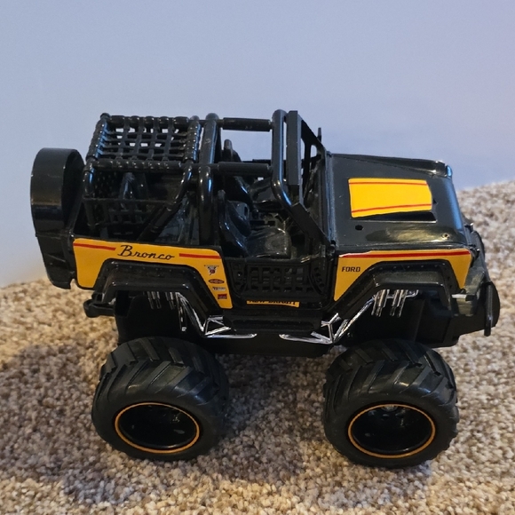 Remote Control Truck - Ford Bronco Black and Yellow Remote Control Monster Truck - Picture 3 of 7